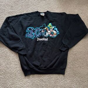 Disneyland Resort 2008 Black and Blue Graphic Women Crewneck Sweater size medium